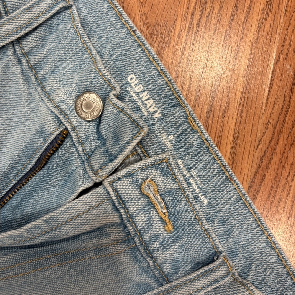 Old Navy Light Blue Wide-Leg Flare Jeans - Picture 2 of 4